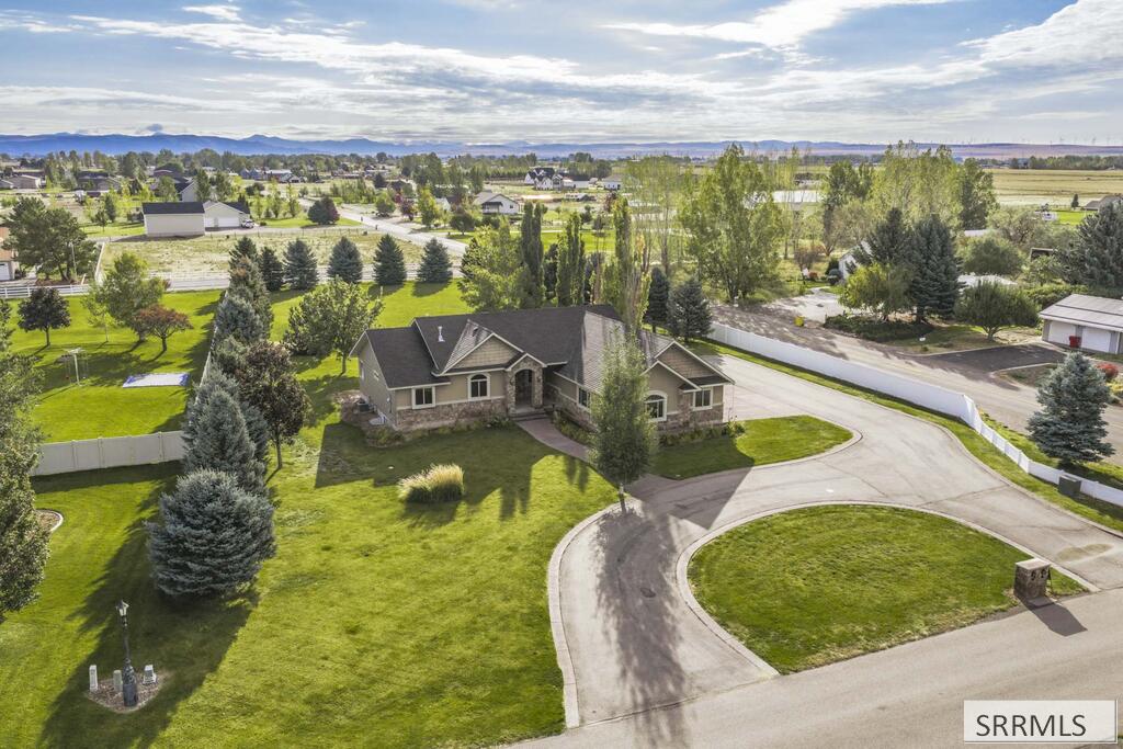 102 N 3918 E Property Photo 105