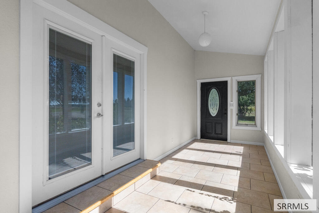 3695 E 700 N Property Photo 15