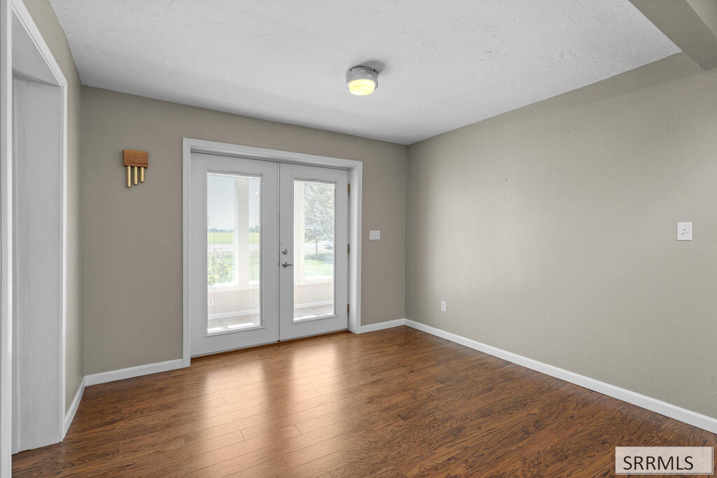 3695 E 700 N Property Photo 17