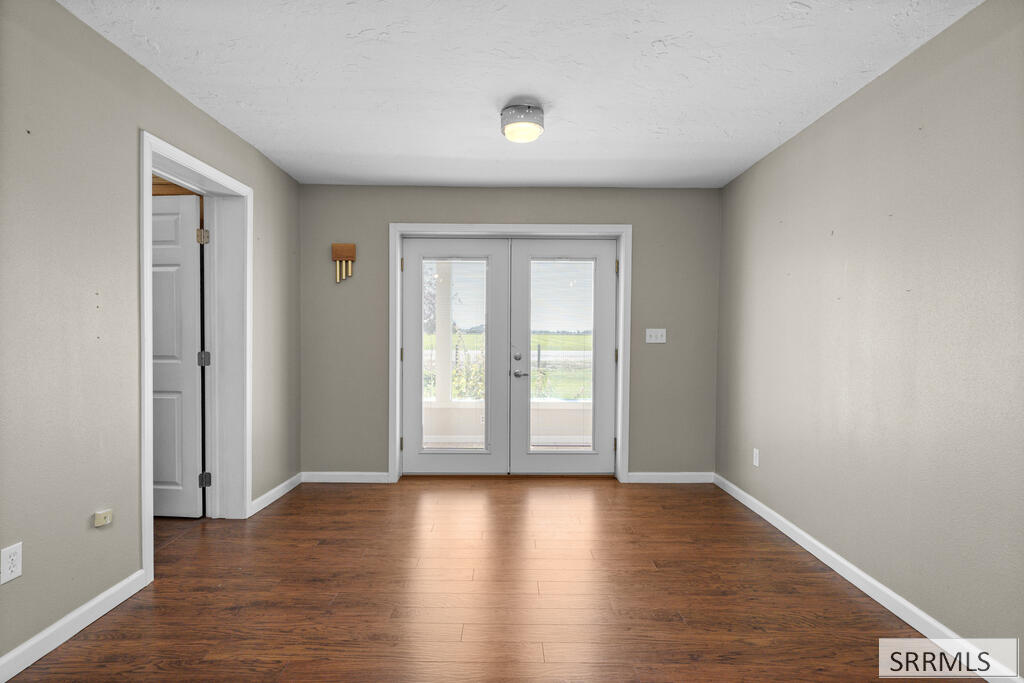 3695 E 700 N Property Photo 18