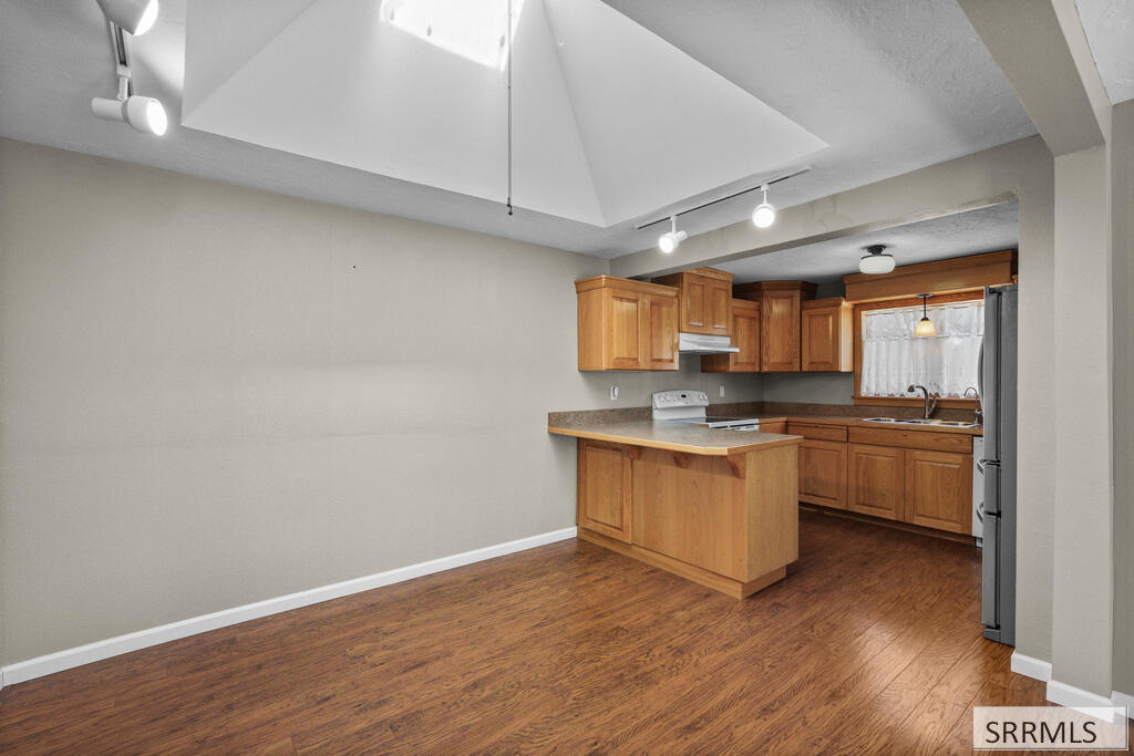 3695 E 700 N Property Photo 20