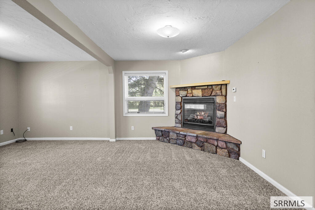 3695 E 700 N Property Photo 30