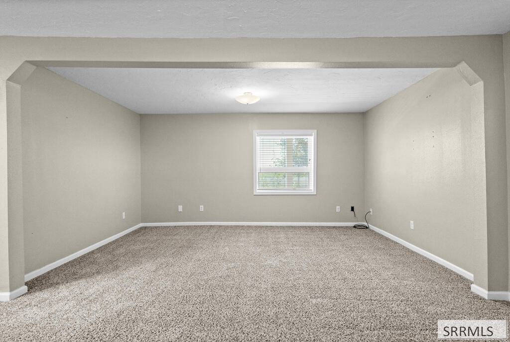 3695 E 700 N Property Photo 33