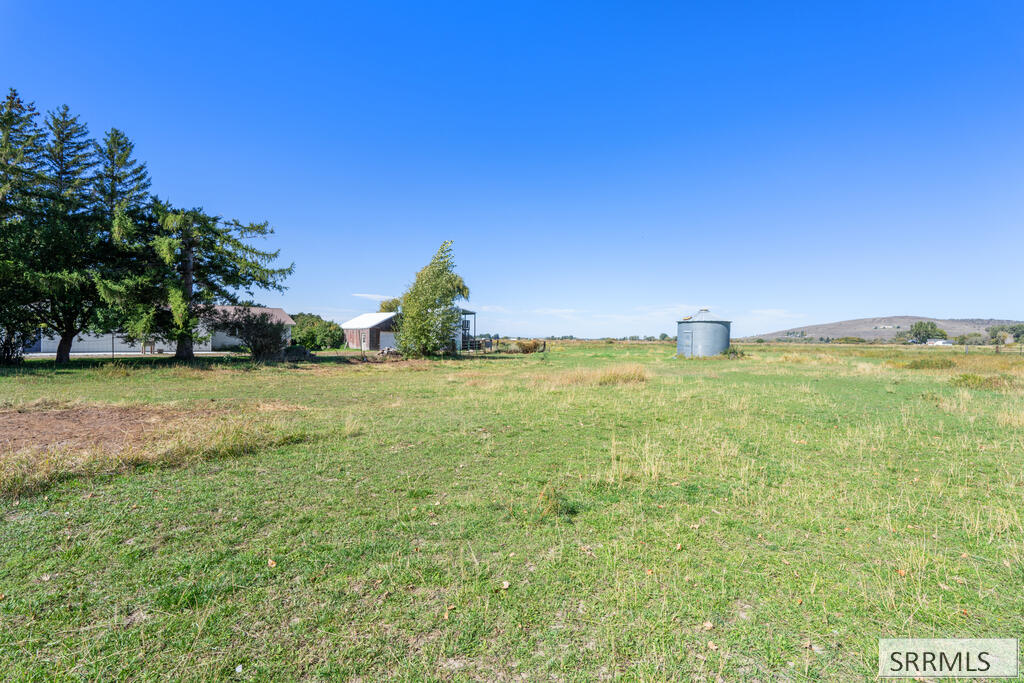 3695 E 700 N Property Photo 60