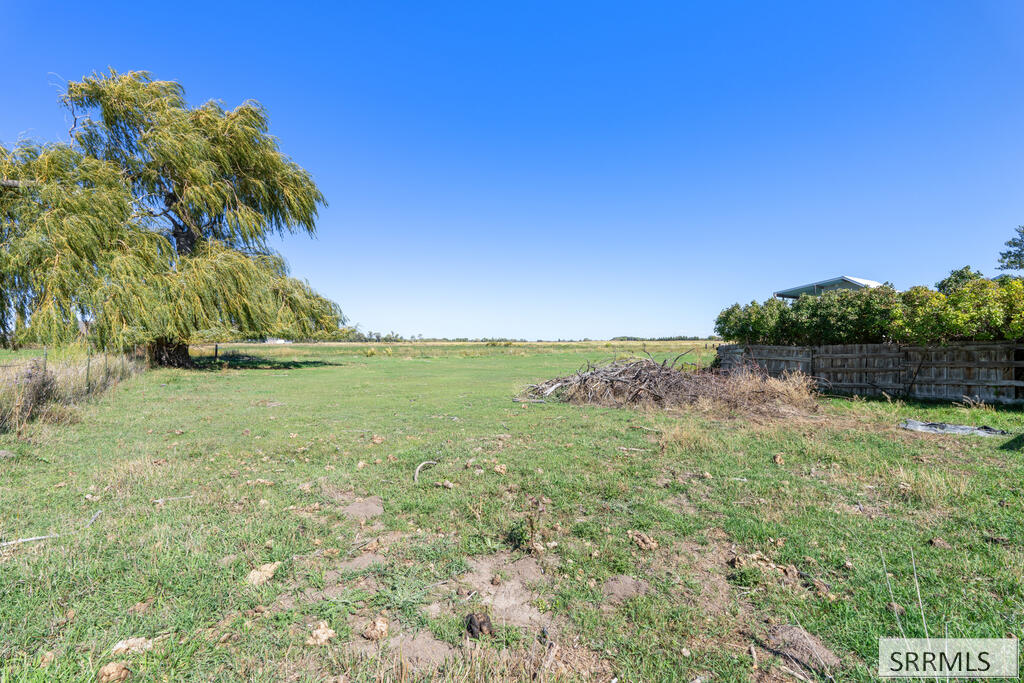 3695 E 700 N Property Photo 63