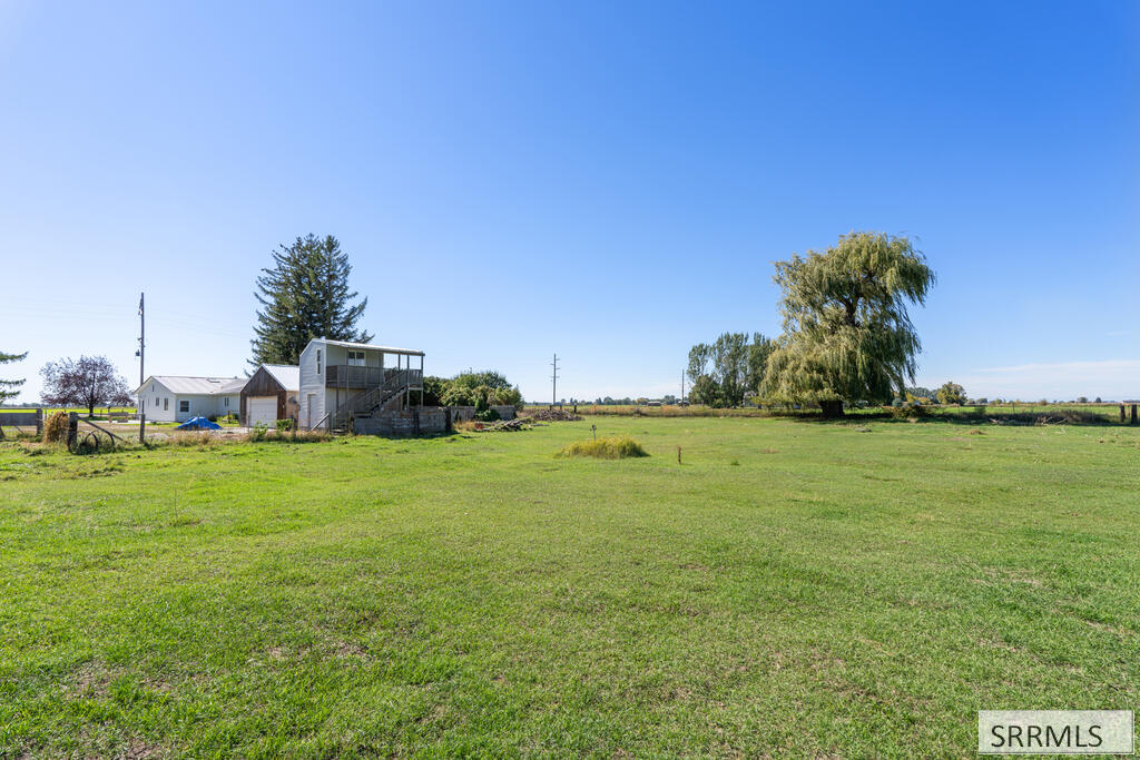 3695 E 700 N Property Photo 69