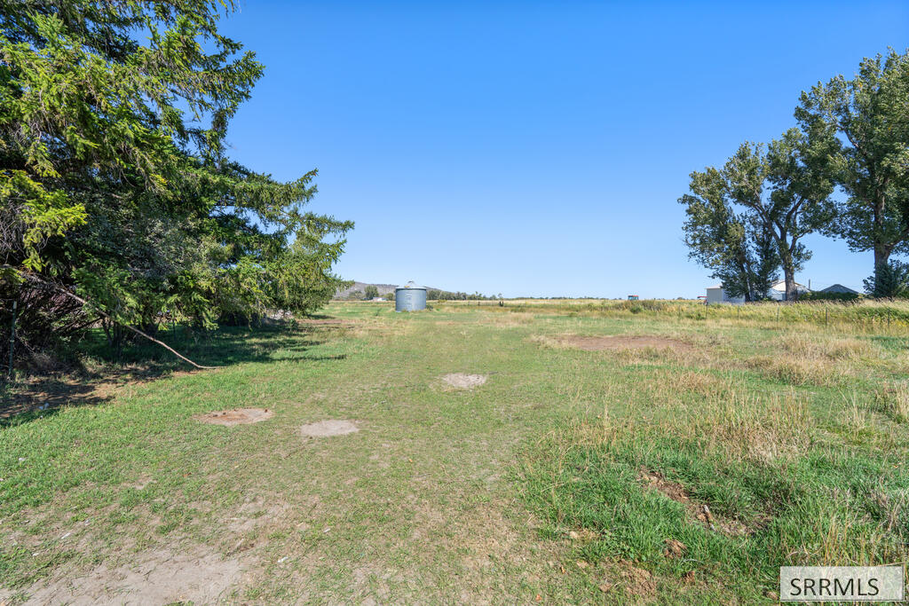 3695 E 700 N Property Photo 70