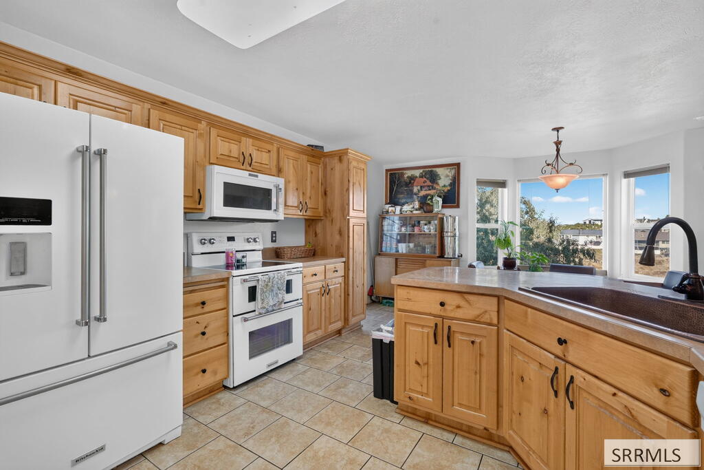 2666 Castle Peak Way Property Photo 11