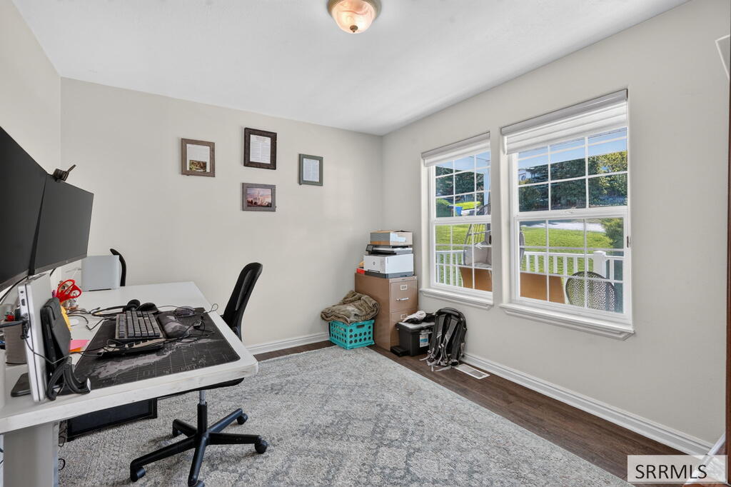 2666 Castle Peak Way Property Photo 12