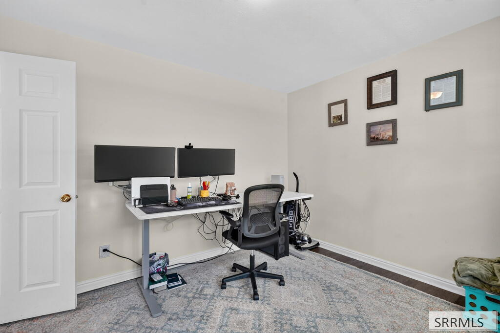 2666 Castle Peak Way Property Photo 13