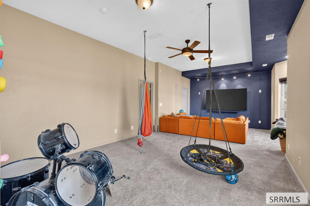 2666 Castle Peak Way Property Photo 28