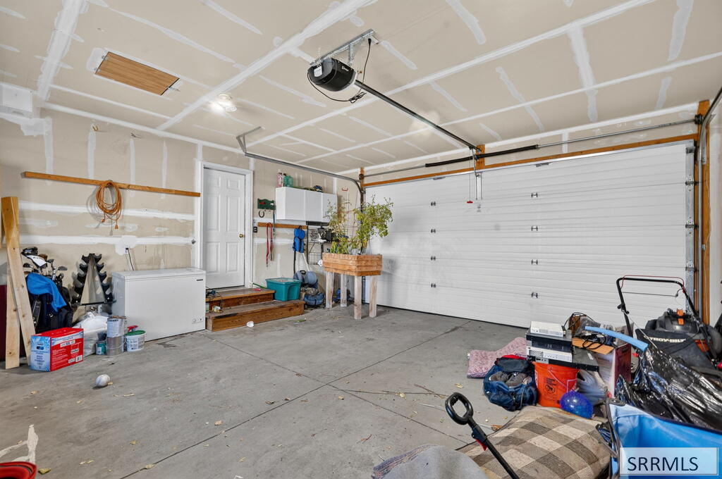 2666 Castle Peak Way Property Photo 39