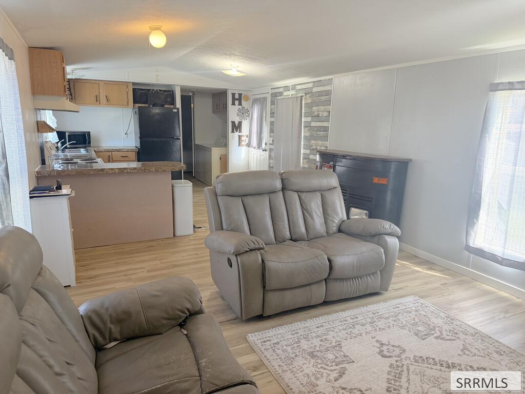 706 Lupine Circle Property Photo 4