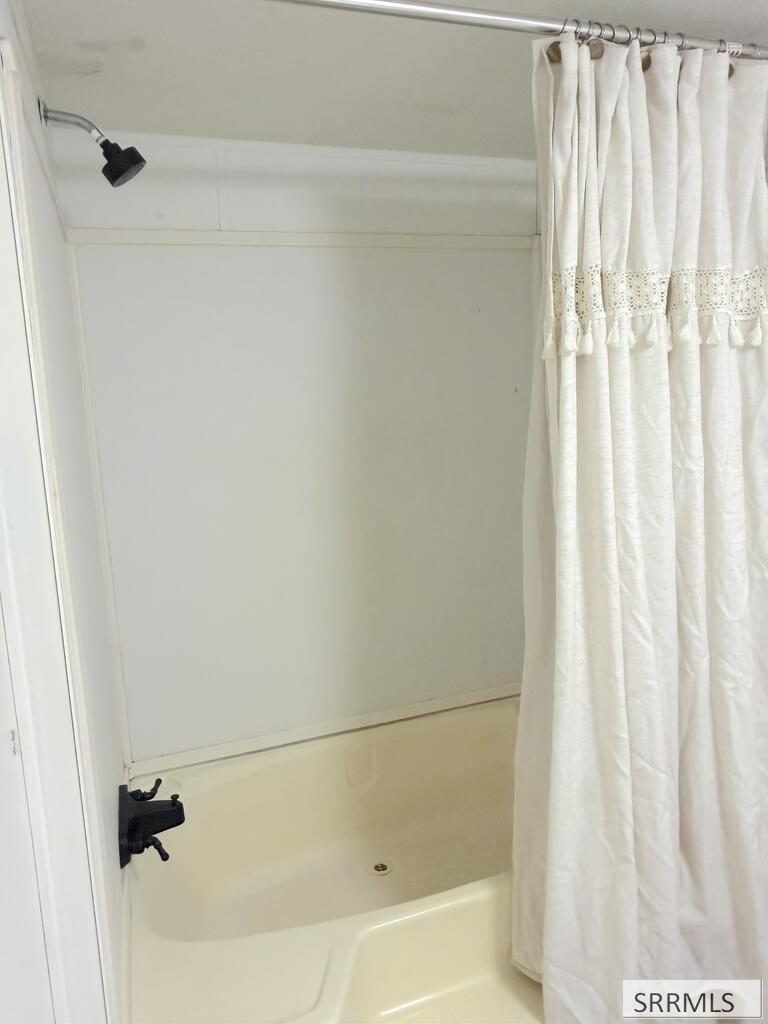 706 Lupine Circle Property Photo 16