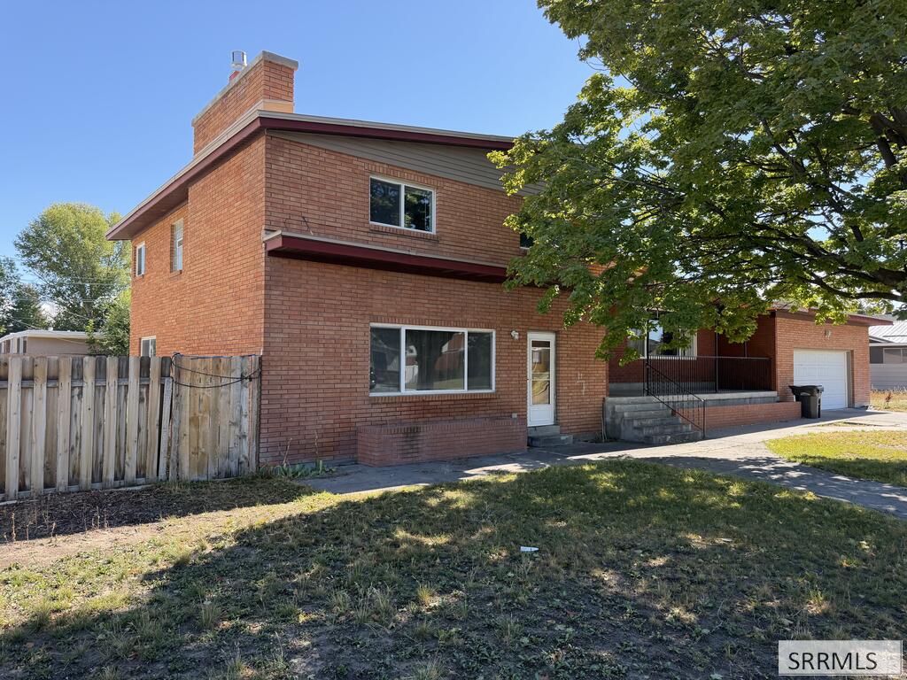 1235 Terry Drive Property Photo 3