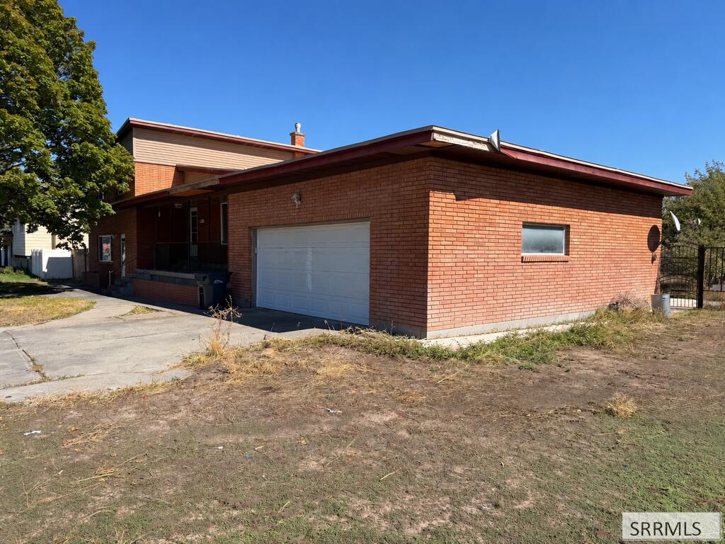 1235 Terry Drive Property Photo 5