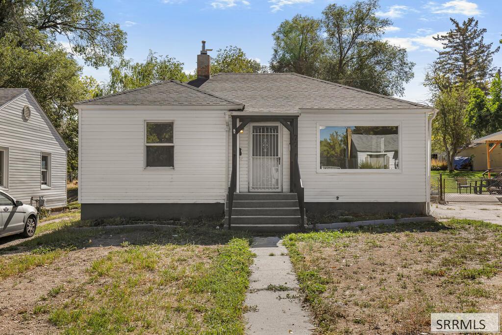 77 Cottonwood Avenue Property Photo 1