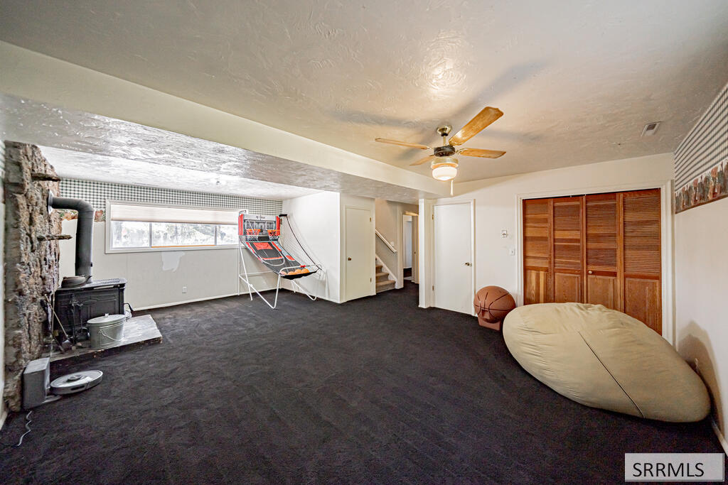 561 E 1200 N Property Photo 48