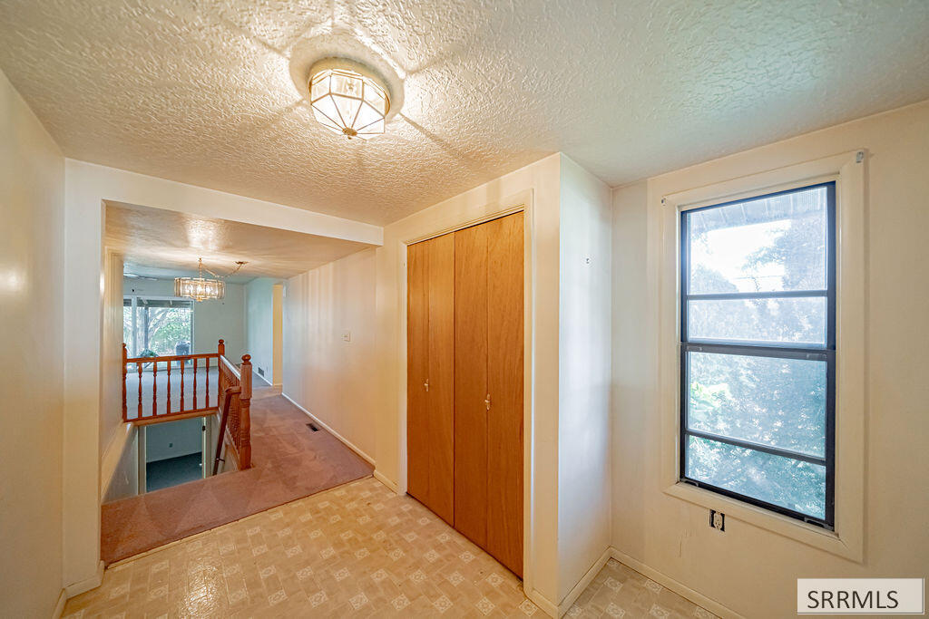 1711 Whitney Street Property Photo 6