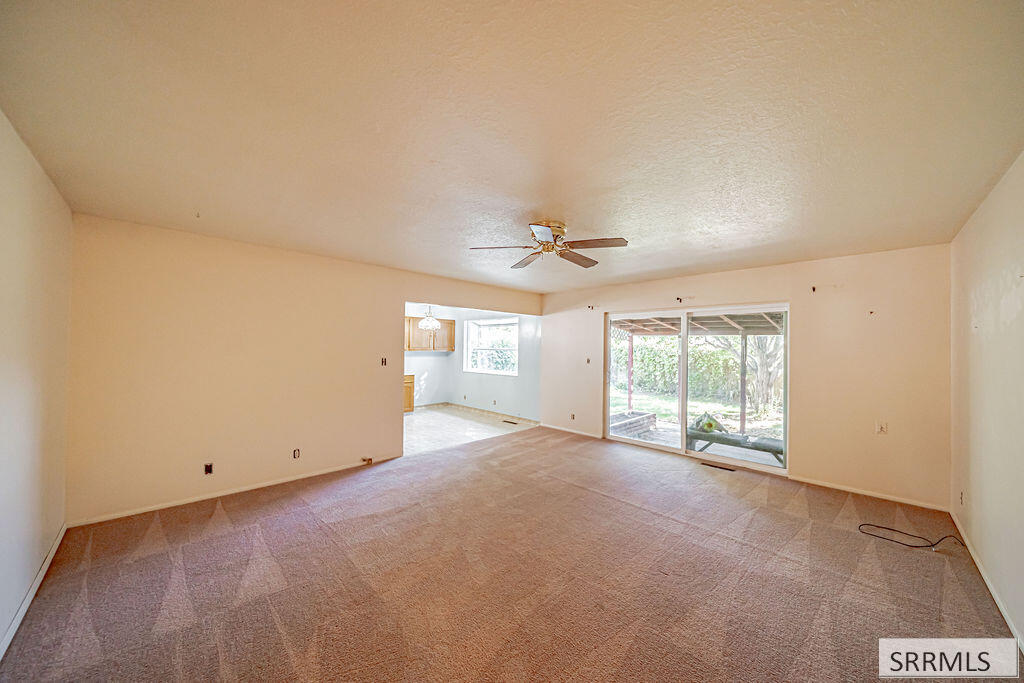 1711 Whitney Street Property Photo 8