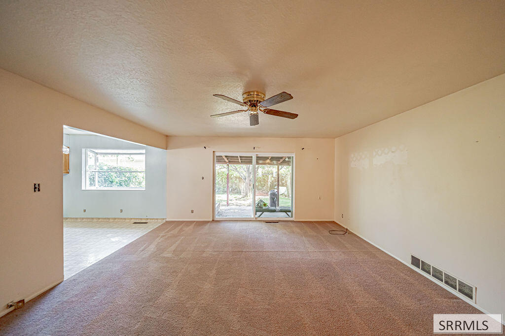 1711 Whitney Street Property Photo 9