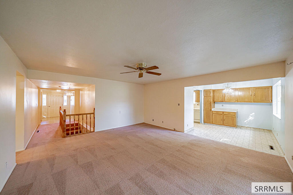 1711 Whitney Street Property Photo 11