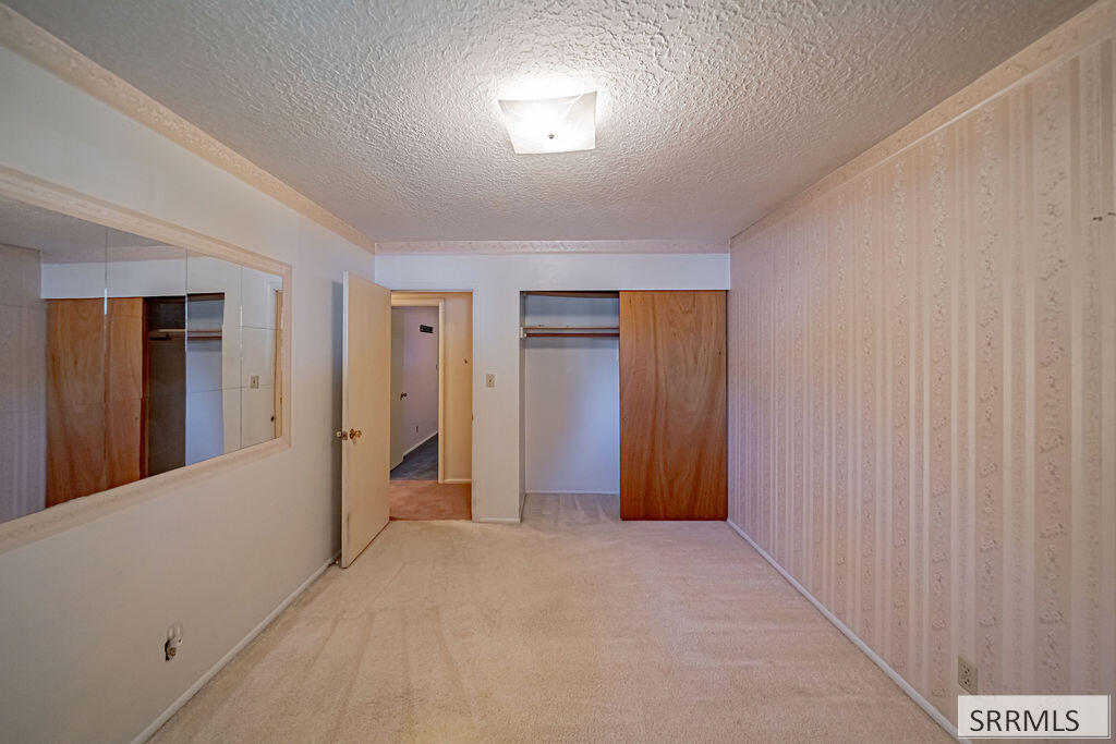 1711 Whitney Street Property Photo 22