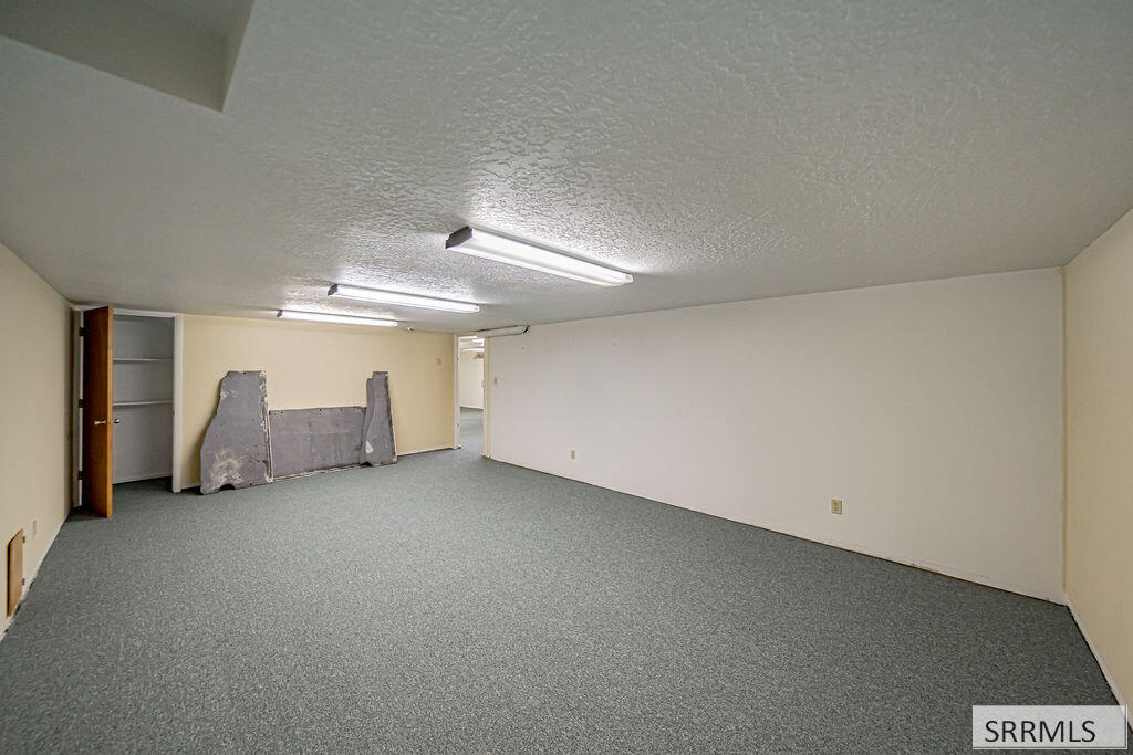 1711 Whitney Street Property Photo 43