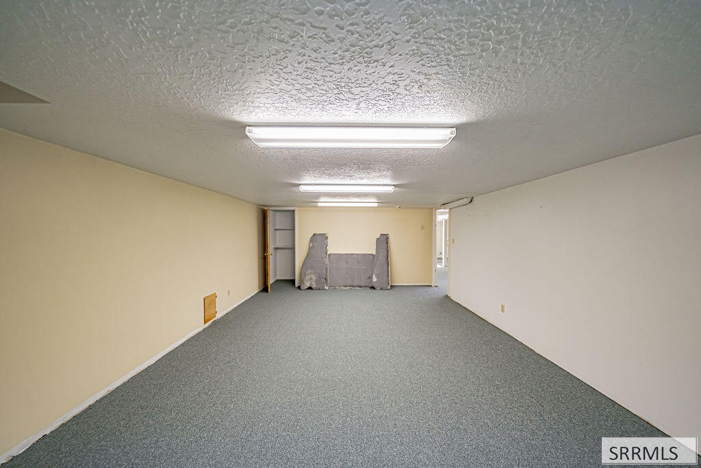 1711 Whitney Street Property Photo 44