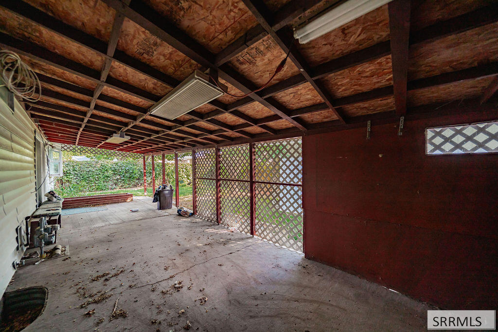 1711 Whitney Street Property Photo 49