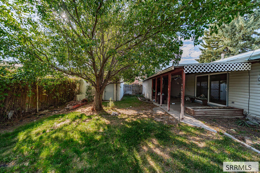 1711 Whitney Street Property Photo 52