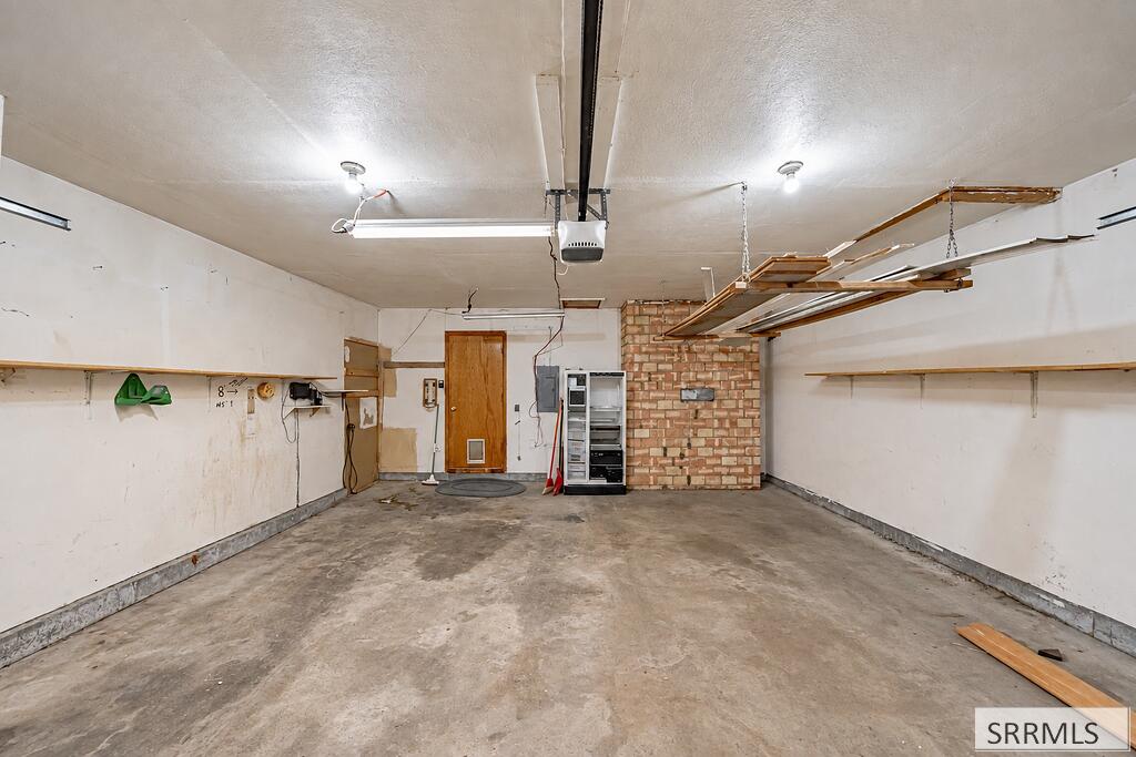 1711 Whitney Street Property Photo 57