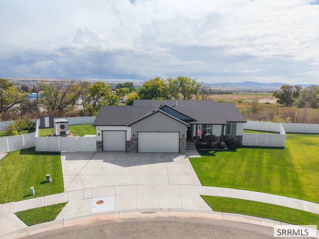 3272 Conela Circle Property Photo 1