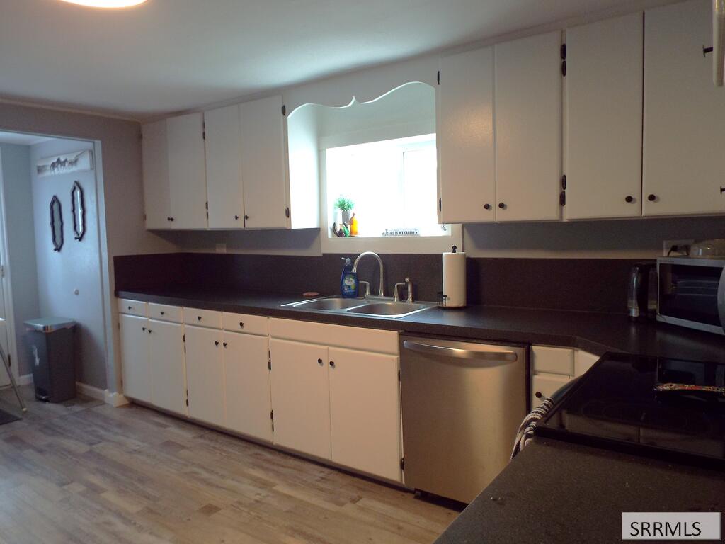2189560 Property Photo 7