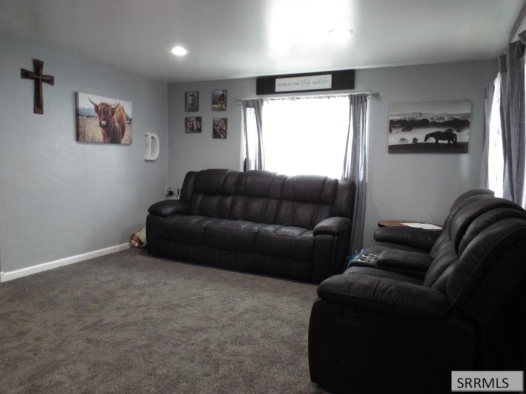 2189560 Property Photo 10