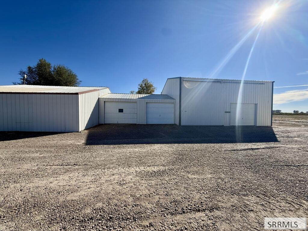 196 E 400 N Property Photo 34