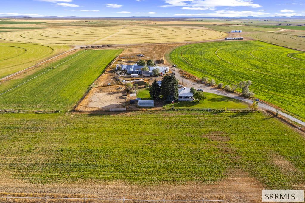 3449 2700 N Property Photo 44