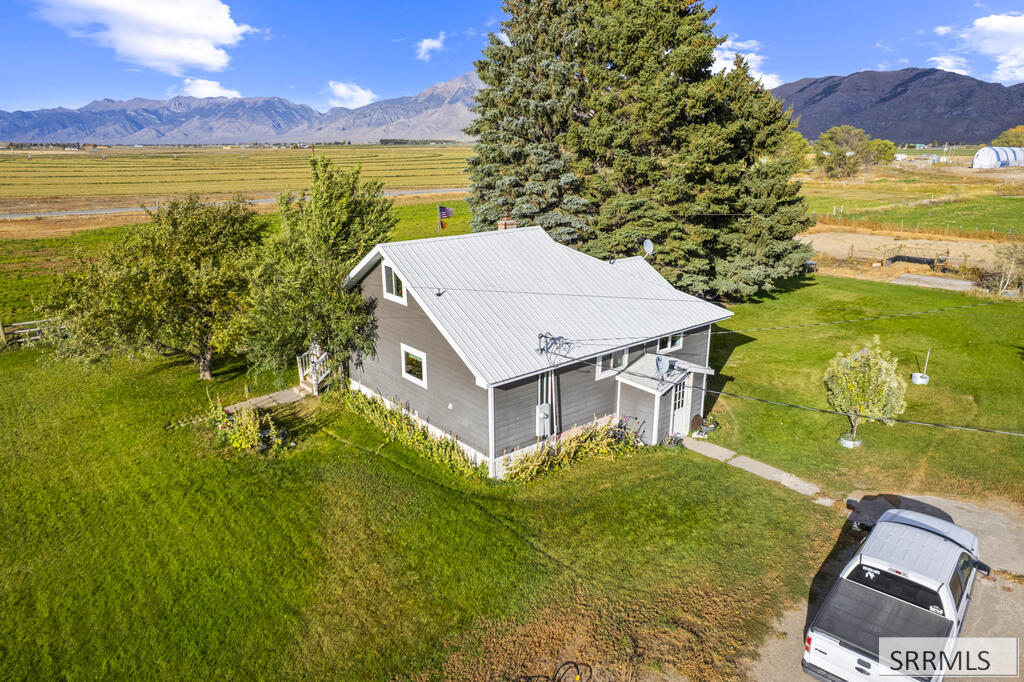 3449 2700 N Property Photo 52