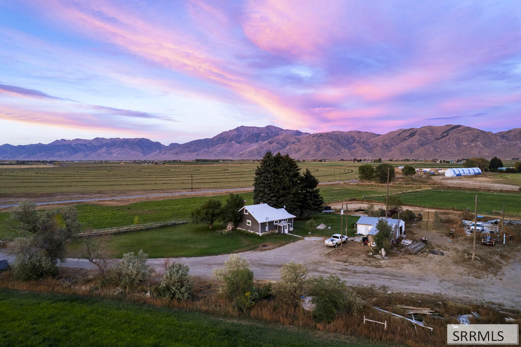 3449 2700 N Property Photo 5