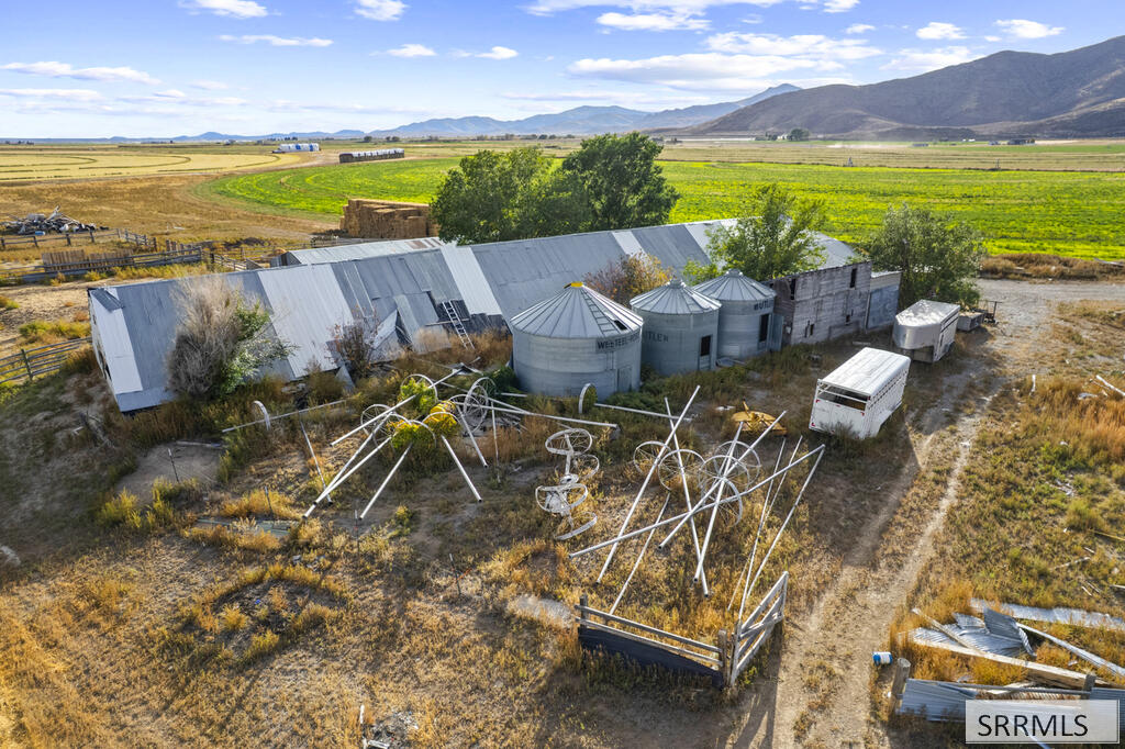 3449 2700 N Property Photo 19