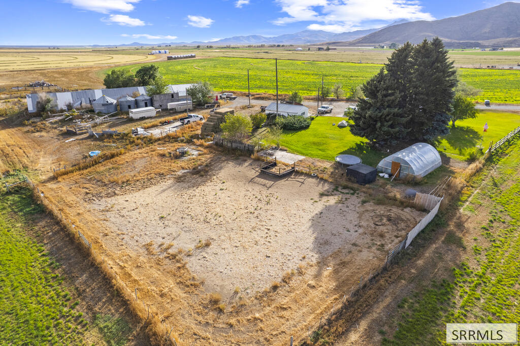 3449 2700 N Property Photo 21