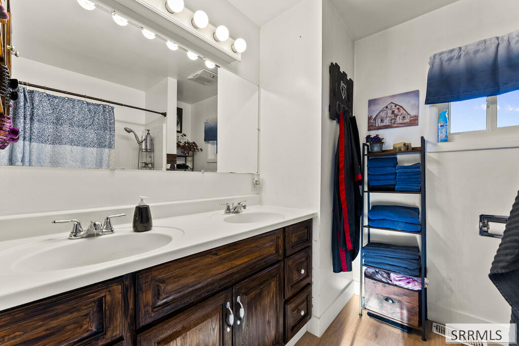 3449 2700 N Property Photo 49