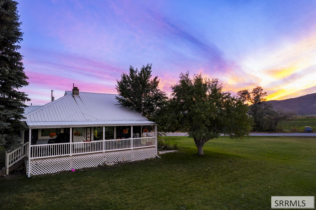 3449 2700 N Property Photo 63