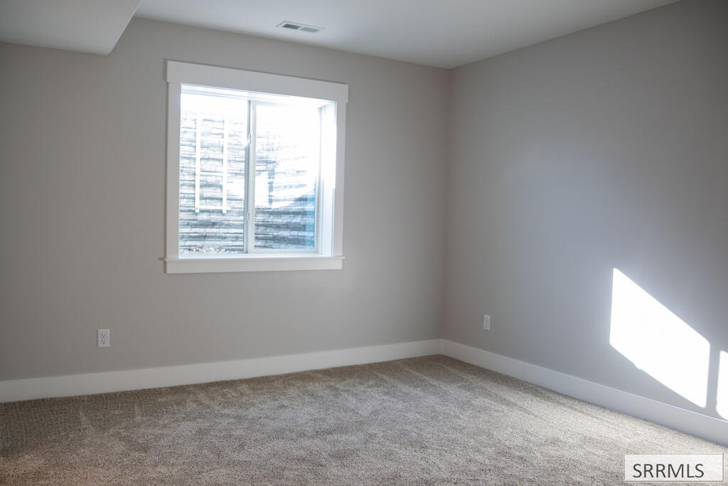 4132 E 206 N Property Photo 32