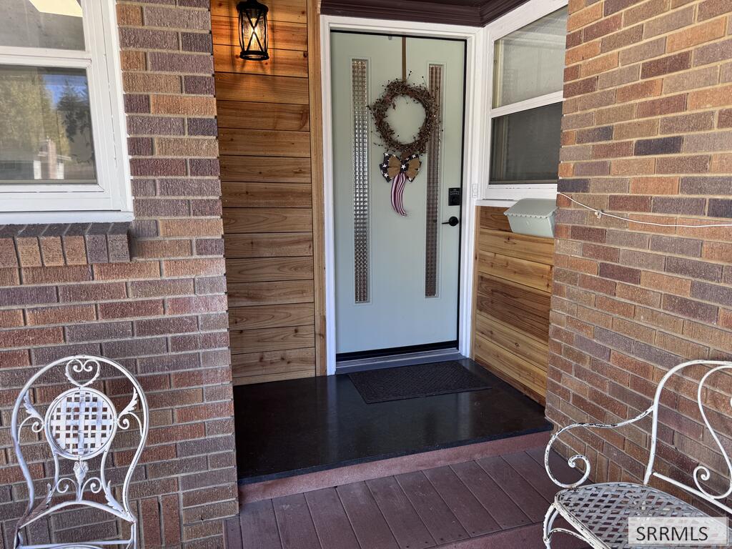354 Pinon Drive Property Photo 4