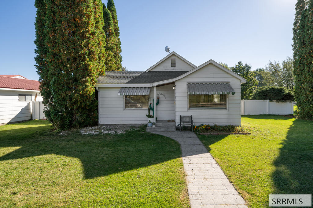 25 N 740 W Property Photo 1