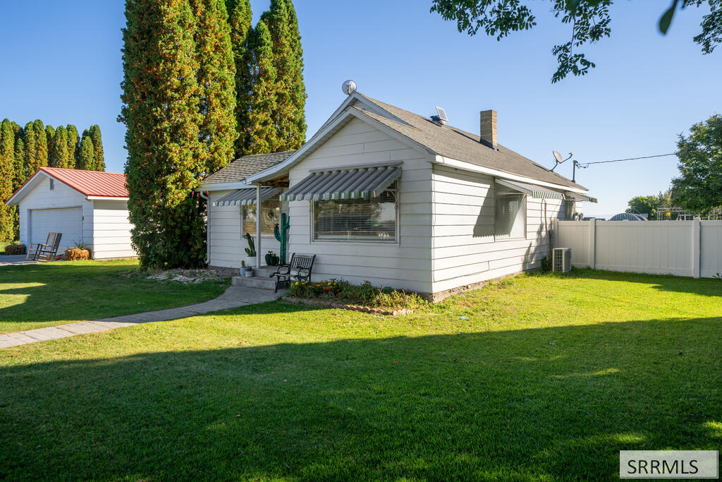 25 N 740 W Property Photo 2