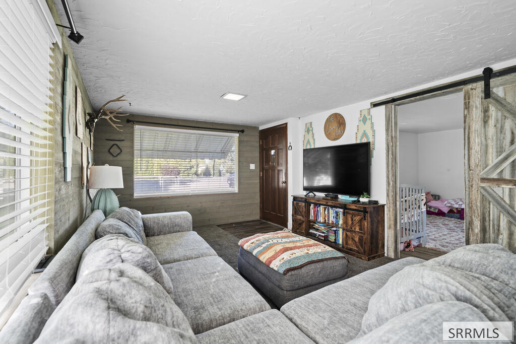 25 N 740 W Property Photo 16