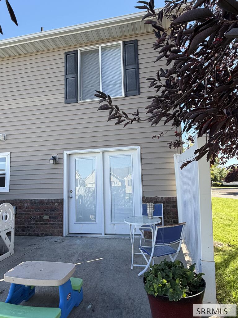 524 Pheasant Ridge Drive # A Property Photo 25