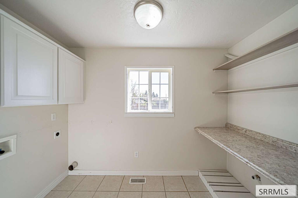 137 N 4000 E Property Photo 10